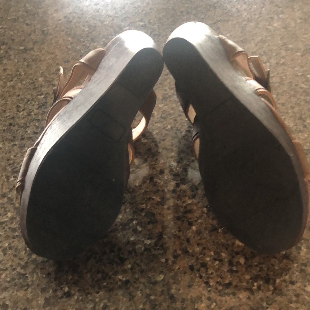 Wedge Sandals - Picture 3 of 4